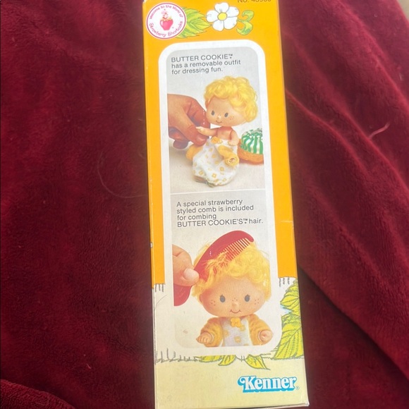 Strawberry Shortcake Kenner 1980’s Butter Cookie Doll with Jelly Bear - Yellow - Picture 2 of 4